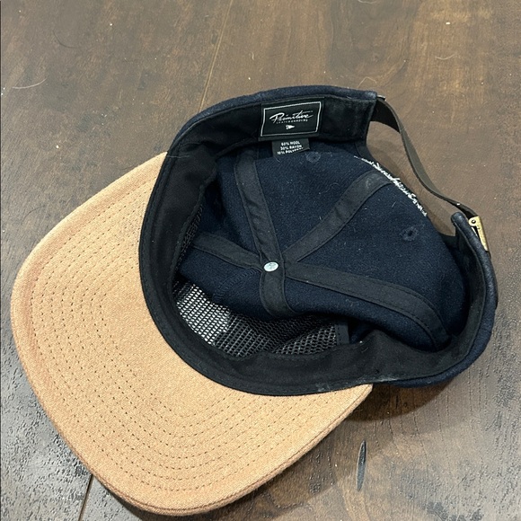 Primitive hat - Picture 2 of 2